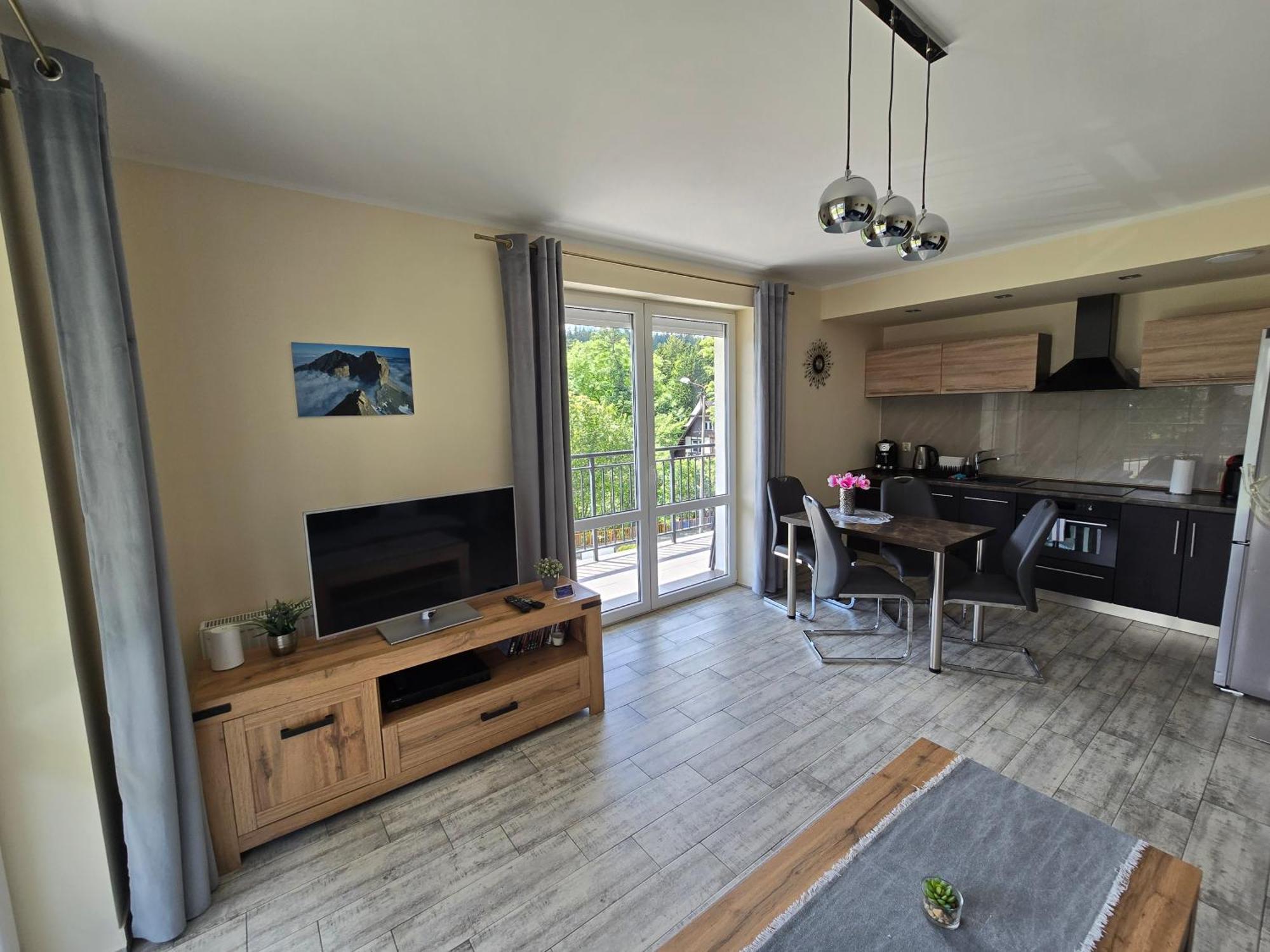 Luna Apartment *